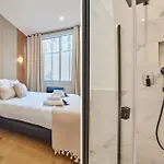 Apartment Center Of Sacre Coeur