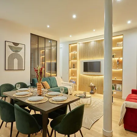 Center Of Sacre Coeur Apartment *