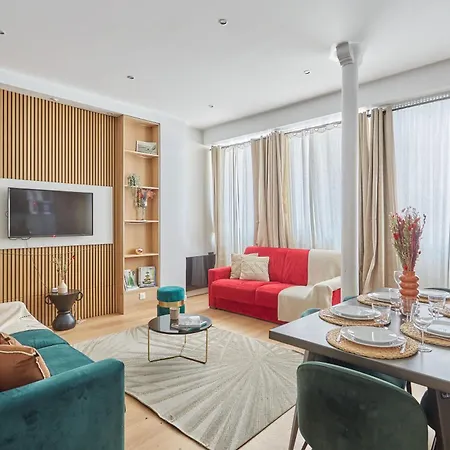 Center Of Sacre Coeur Apartment