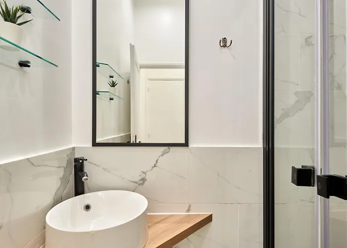 Center Of Sacre Coeur Apartment