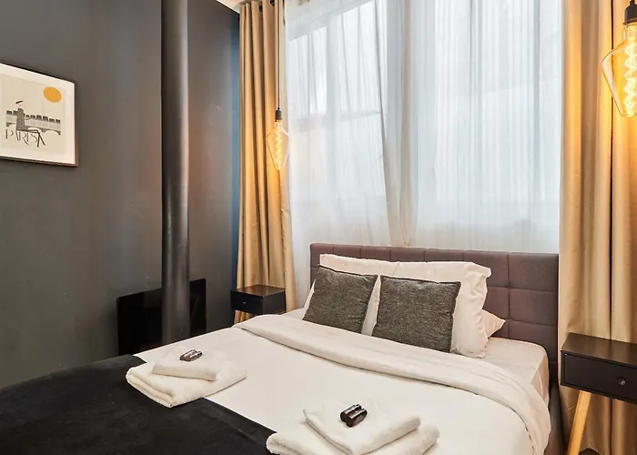 Center Of Sacre Coeur Apartment