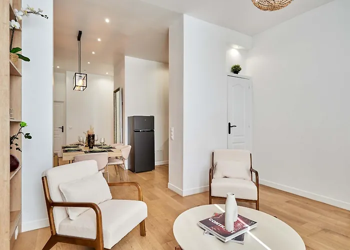 Center Of Sacre Coeur *