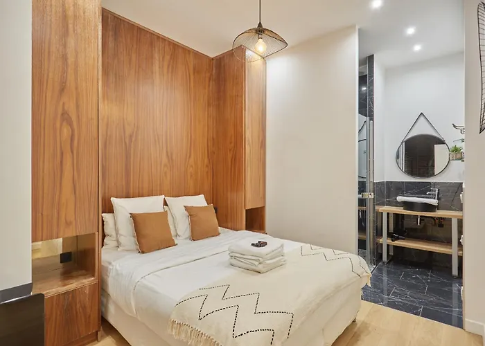 Center Of Sacre Coeur * Paris